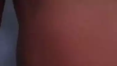 After shower Desi hottie shows her XXX vagina that is ready for sex