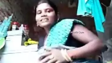 Today Exclusive- Desi Bhabhi Showing Her Ass And Pussy On Video Call Part 2